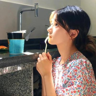 念念不忘暮云间